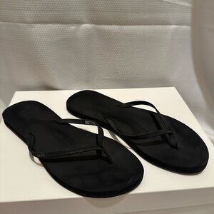 Reef Black Sandals Minimalist Design